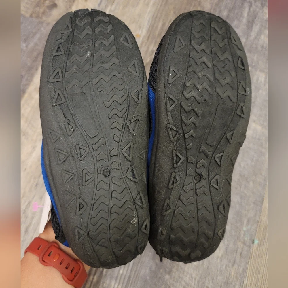 DB Gear Boys Water Shoes Size 3 Beach Aqua Pool Shoe Blue Black Adjustable strap
